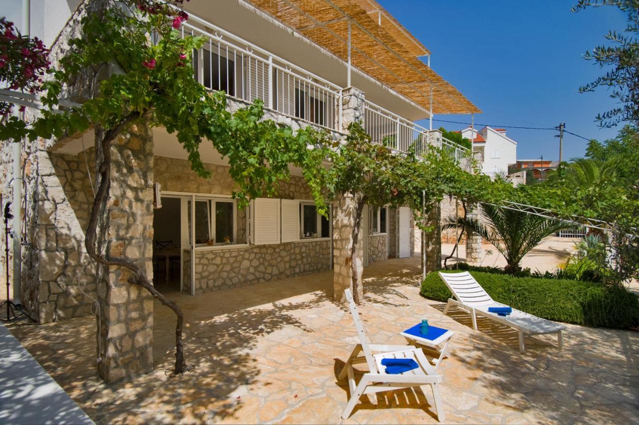 Holiday Home Duje Trogir Exteriör bild
