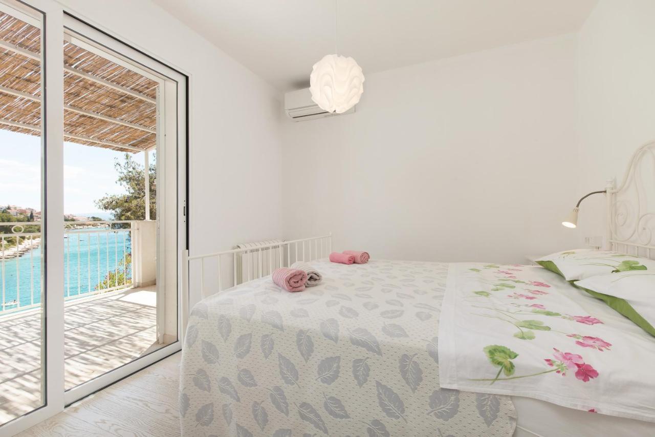 Holiday Home Duje Trogir Exteriör bild